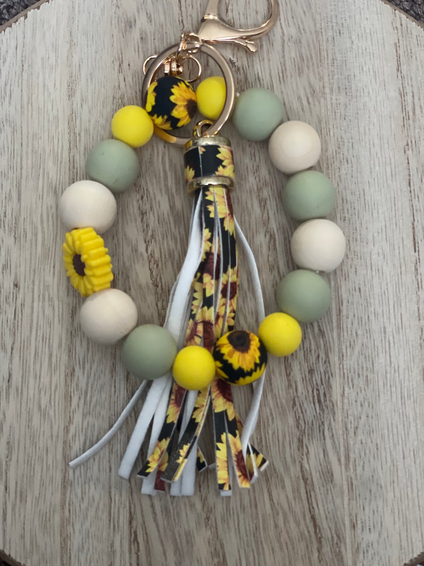 Llaveros Pulseras/ Wristlet Keychains