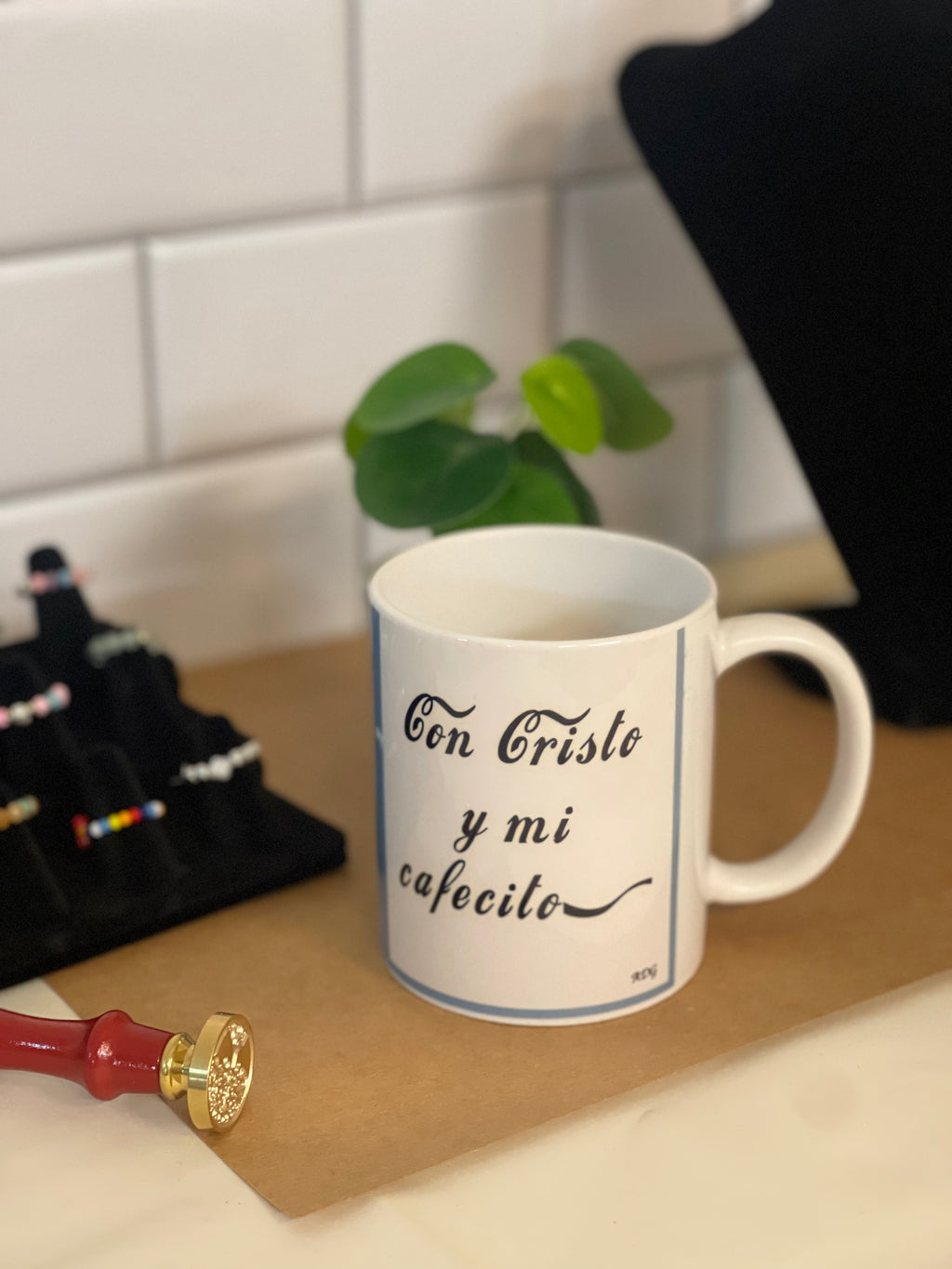 Con Cristo y mi cafecito